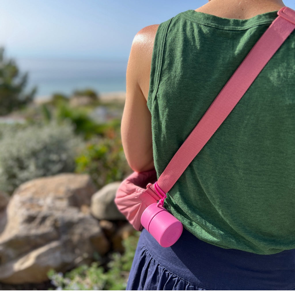 easy to carry Solmates Refillable Sunscreen Applicator