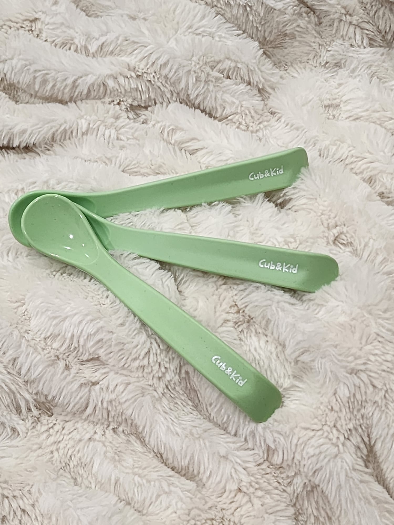 kids silicone spoon in green